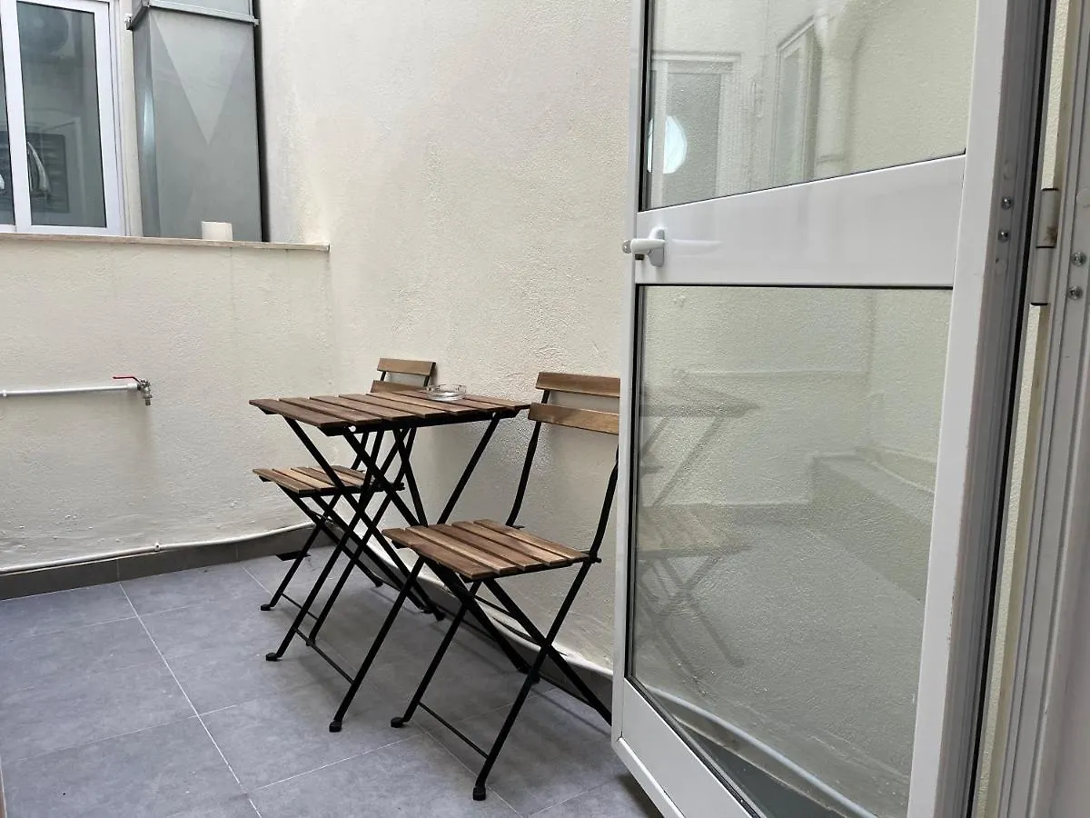 F7 Room 1, Private Double Room With Private Bathroom In Shared Flat Msida Malta