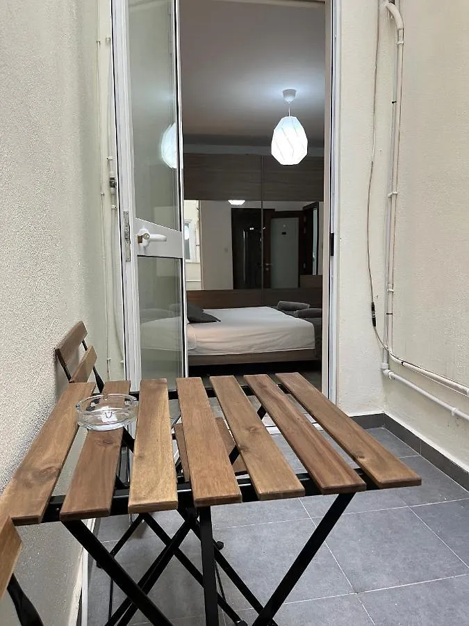 F7 Room 1, Private Double Room With Private Bathroom In Shared Flat Msida Homestay